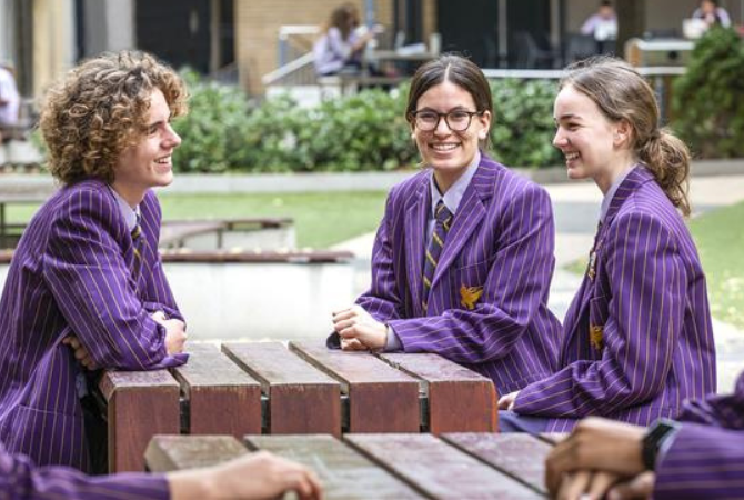 Senior school students SKR