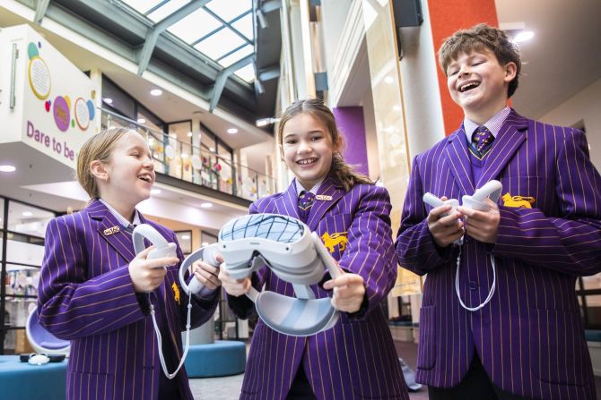 Wesley College Middle School students with VR headset